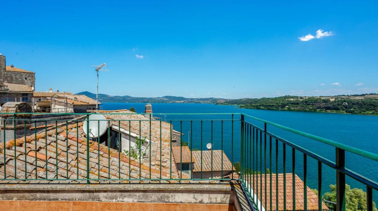 Attico Con Vista Lago - Miralago Anguillara Sabazia Esterno foto